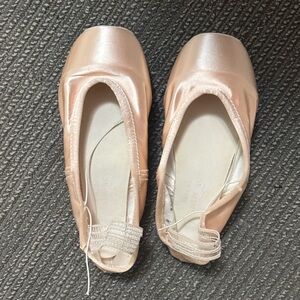 Gaynor Minden Ballet Pointe Shoes